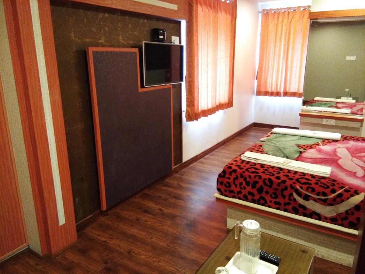 Sarkar Palace Ooty Kültér fotó